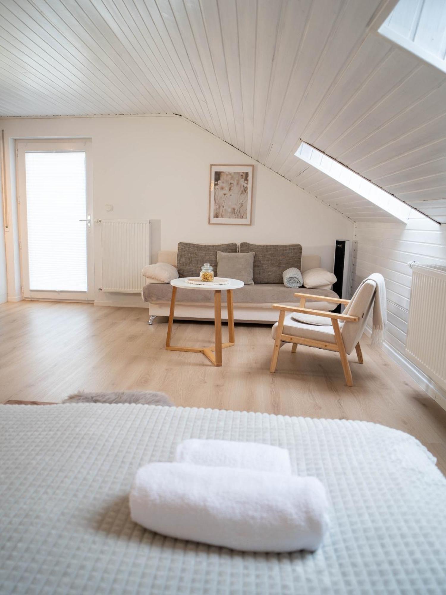 Charmantes Apartment Mit Balkon Миндельхайм Экстерьер фото